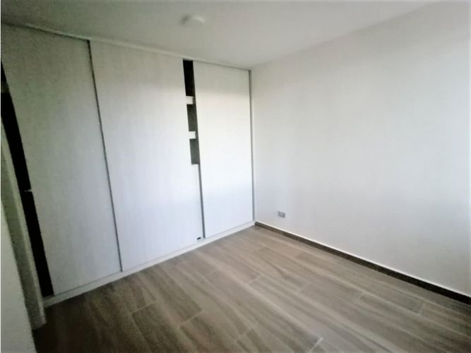 Apartamento de 2 alcobas en venta en Las Palmas, Ricaurte, 55 m² · foto 10 de 24