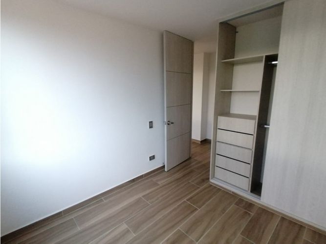 Apartamento de 2 alcobas en venta en Las Palmas, Ricaurte, 55 m² · foto 15 de 24