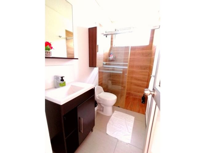 Casa de 4 alcobas en venta en Bosques De Peñalisa, Ricaurte, 618 m² · foto 16 de 24