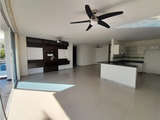 Apartamento de 3 alcobas en venta en Cn. Casa Loma, Girardot, 174 m² · foto 6 de 24
