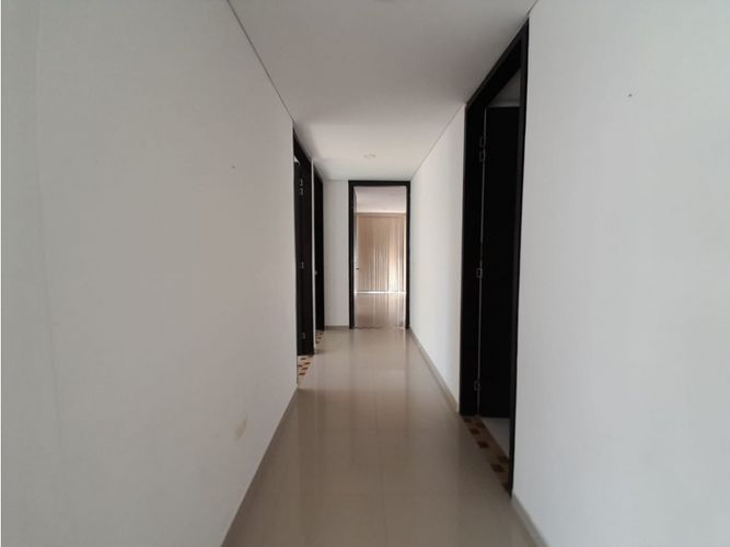 Apartamento de 3 alcobas en venta en Cn. Casa Loma, Girardot, 174 m² · foto 12 de 24
