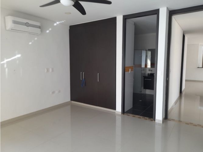 Apartamento de 3 alcobas en venta en Cn. Casa Loma, Girardot, 174 m² · foto 13 de 24