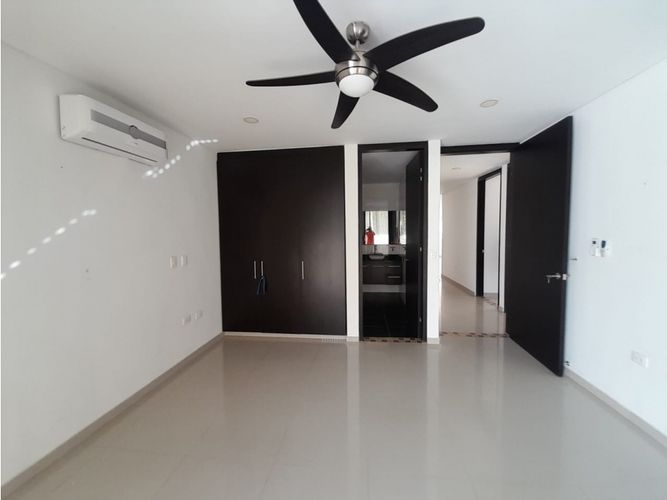 Apartamento de 3 alcobas en venta en Cn. Casa Loma, Girardot, 174 m² · foto 15 de 24