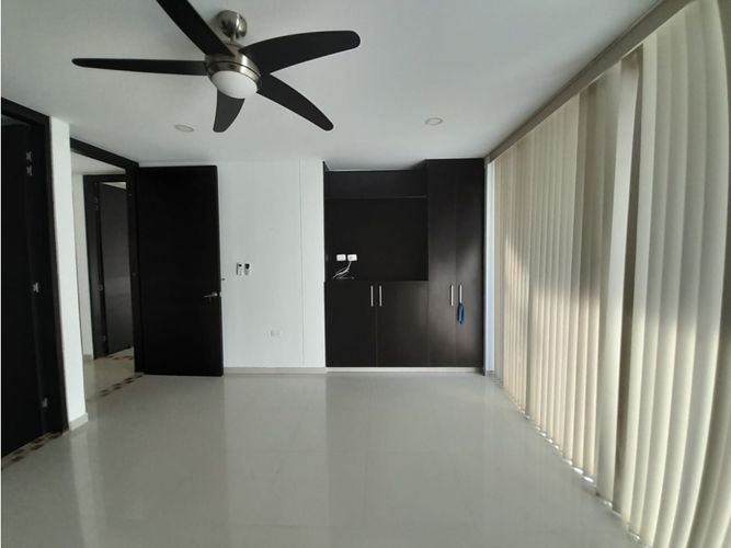 Apartamento de 3 alcobas en venta en Cn. Casa Loma, Girardot, 174 m² · foto 19 de 24