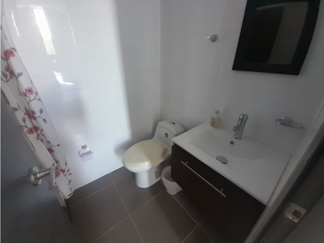 Apartamento de 2 alcobas en arriendo en Ricaurte, 71 m² · foto 13 de 15