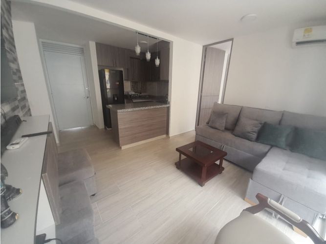 Apartamento de 2 alcobas en venta en Aqualina, Girardot, 55 m² · foto 4 de 24