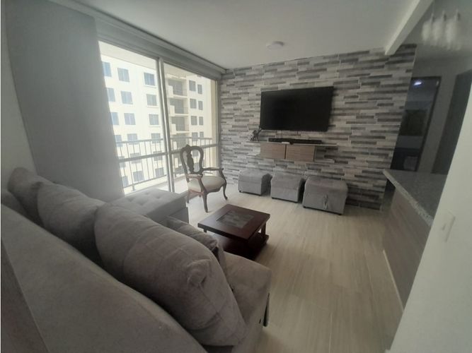 Apartamento de 2 alcobas en venta en Aqualina, Girardot, 55 m² · foto 6 de 24