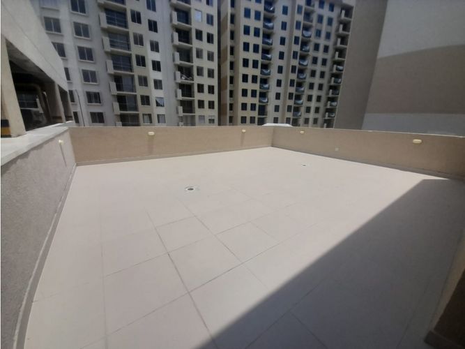 Apartamento de 2 alcobas en venta en Aqualina, Girardot, 55 m² · foto 20 de 24