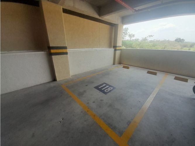 Apartamento de 2 alcobas en venta en Aqualina, Girardot, 55 m² · foto 21 de 24