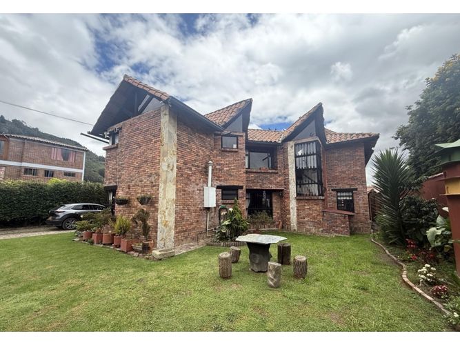 Casa de 3 alcobas en venta en Fonquetá, Chía, 230 m² · foto 3 de 24
