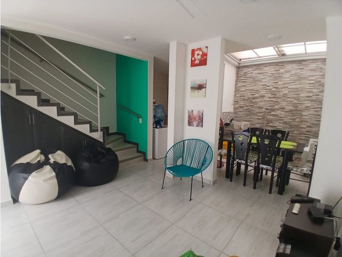 Casa de 3 alcobas en venta en Ricaurte, 65 m² · foto 2 de 24