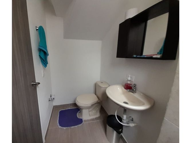 Casa de 3 alcobas en venta en Girardot, Ricaurte, 65 m² · foto 7 de 24