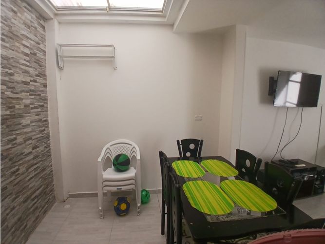 Casa de 3 alcobas en venta en Ricaurte, 65 m² · foto 6 de 24