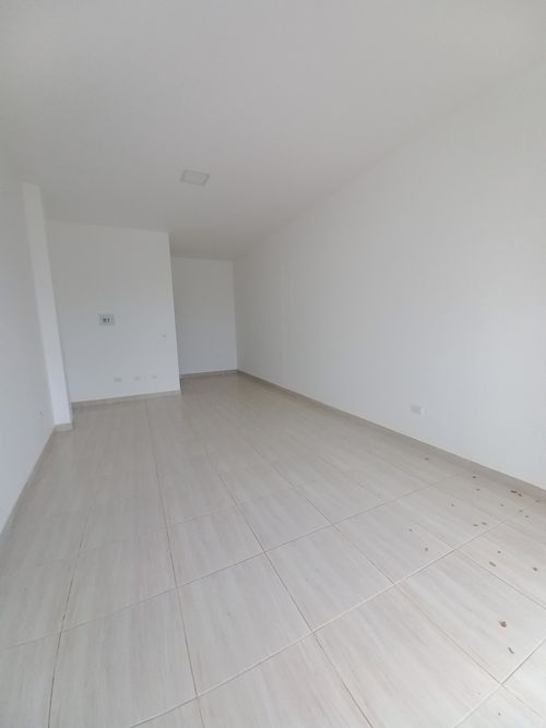 Local en arriendo en Ub. Villa Camila, Ibagué, 21 m² · foto 4 de 6