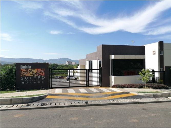 Casa de 3 alcobas en venta en Ricaurte, 65 m² · foto 12 de 24