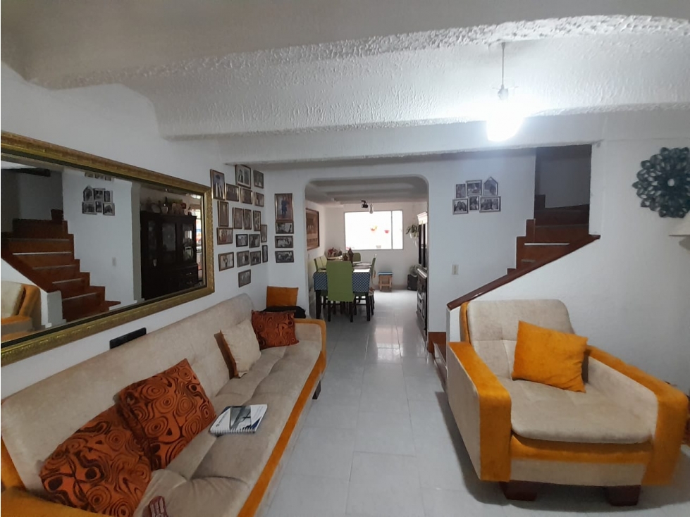 Casa en venta en Villa Mayor, Bogotá · foto 3 de 24