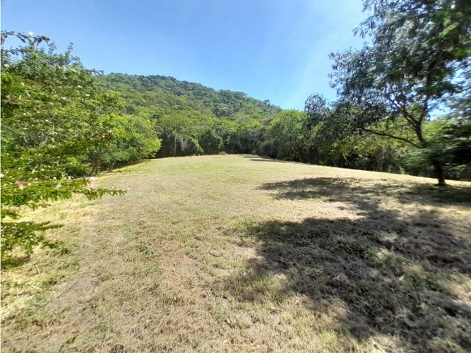 Lote en venta en Piamonte, Ricaurte, 6382 m² · foto 8 de 16