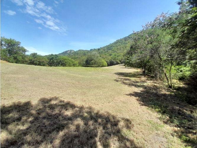 Lote en venta en Piamonte, Ricaurte, 6382 m² · foto 10 de 16