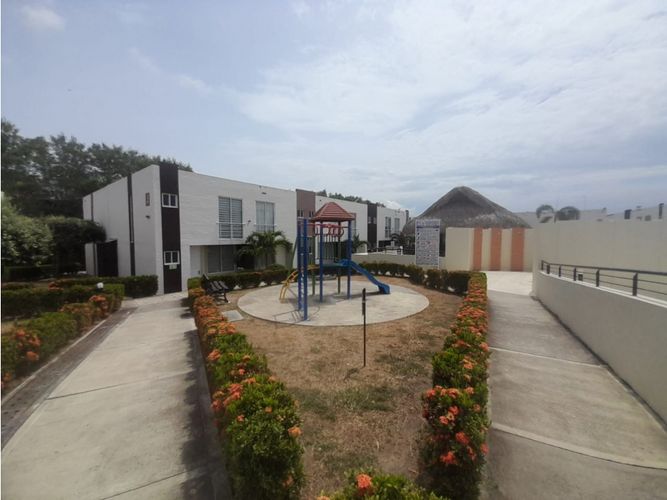 Casa de 3 alcobas en venta en Ricaurte, 65 m² · foto 2 de 24