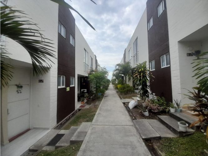 Casa de 3 alcobas en venta en Ricaurte, 65 m² · foto 3 de 24