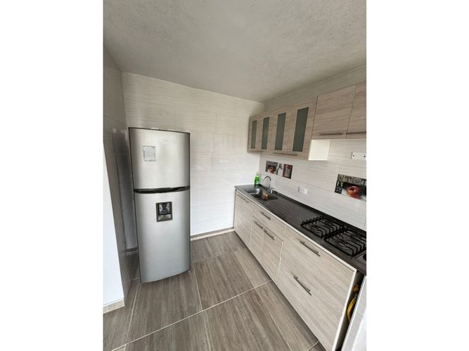 Apartamento de 2 alcobas en venta en Las Palmas, Ricaurte, 55 m² · foto 10 de 24