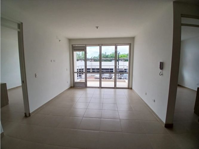 Apartamento de 2 alcobas en venta en Aqualina Orange, Girardot, 59 m² · foto 2 de 24