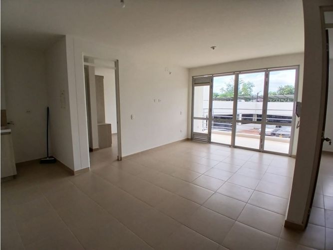 Apartamento de 2 alcobas en venta en Aqualina Orange, Girardot, 59 m² · foto 3 de 24