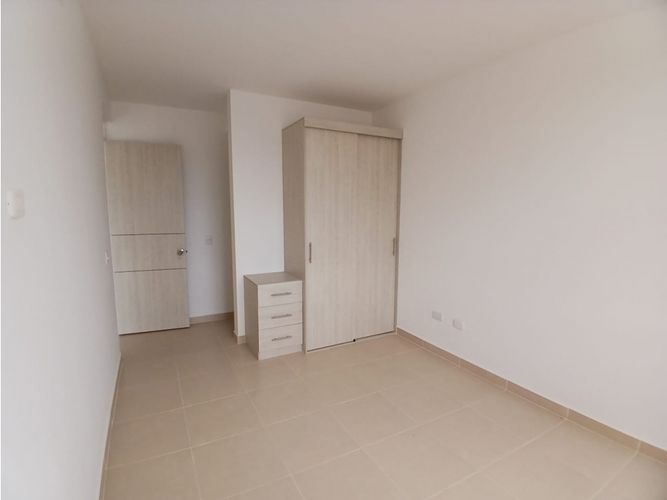 Apartamento de 2 alcobas en venta en Aqualina Orange, Girardot, 59 m² · foto 16 de 24