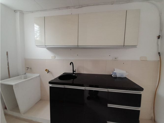 Apartamento de 3 alcobas en venta en Ub. Villa Carolina Et Ii, Girardot, 48 m² · foto 5 de 17