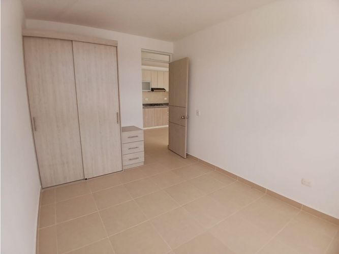 Apartamento de 2 alcobas en venta en Aqualina Orange, Girardot, 59 m² · foto 21 de 24