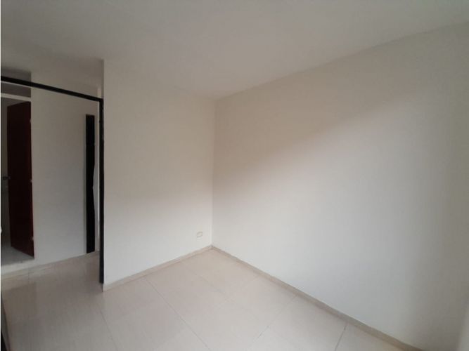 Apartamento de 3 alcobas en venta en Ub. Villa Carolina Et Ii, Girardot, 48 m² · foto 10 de 17