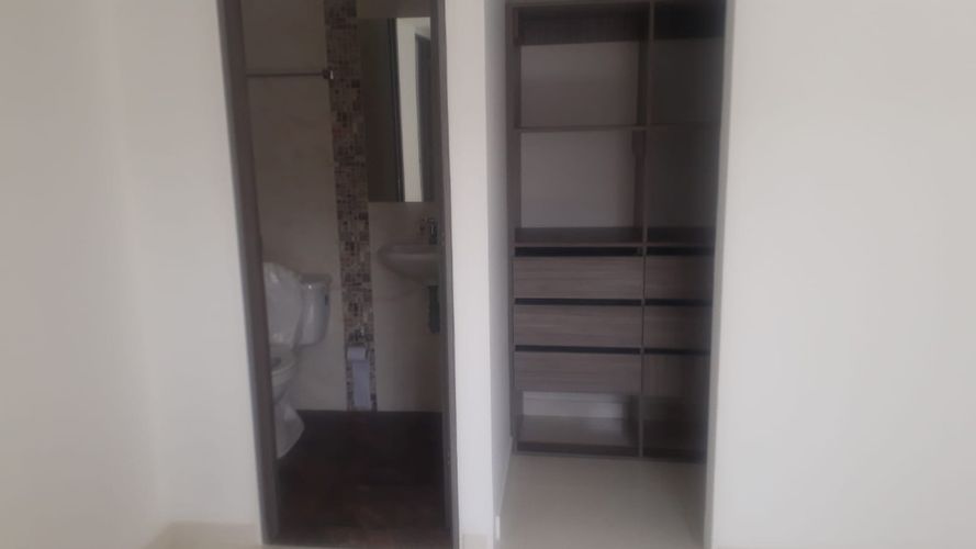 Apartamento de 3 alcobas en venta en El Sosiego, Madrid, 58 m² · foto 7 de 19