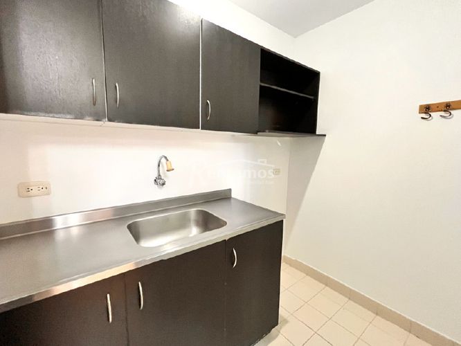 Oficina en arriendo en Milla De Oro, Medellín, 73 m² · foto 8 de 24