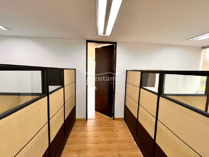 Oficina en arriendo en Milla De Oro, Medellín, 73 m² · foto 9 de 24