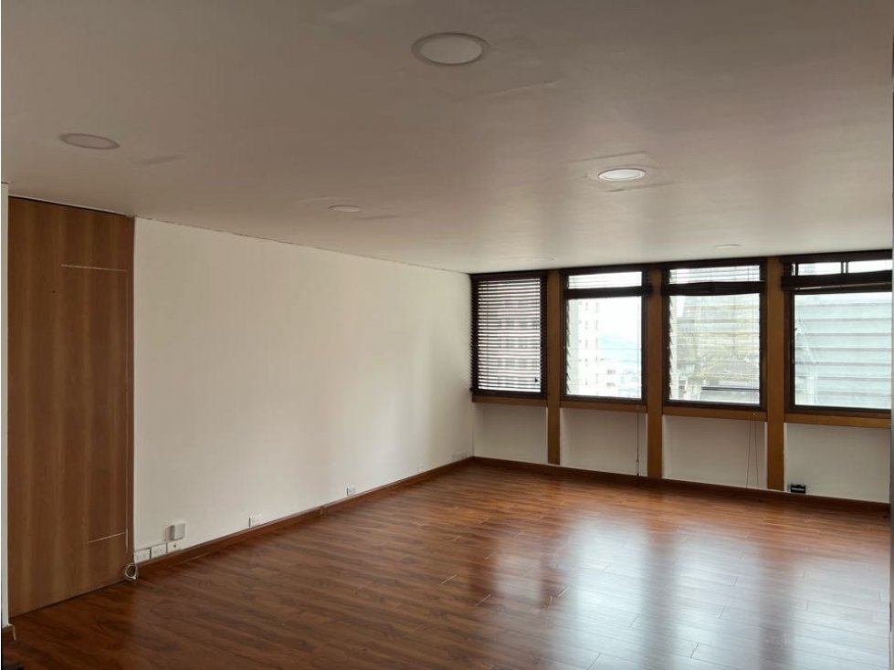 Office for rent in El centro, Manizales