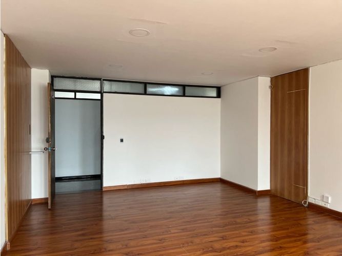 Oficina en arriendo en El Centro, Manizales, 28 m² · foto 12 de 24