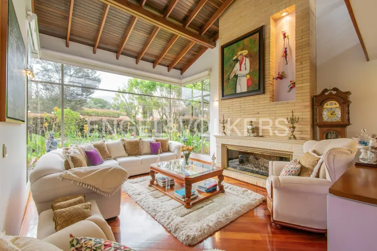 Casa en venta en Guaymaral, Bogotá · foto 2 de 20