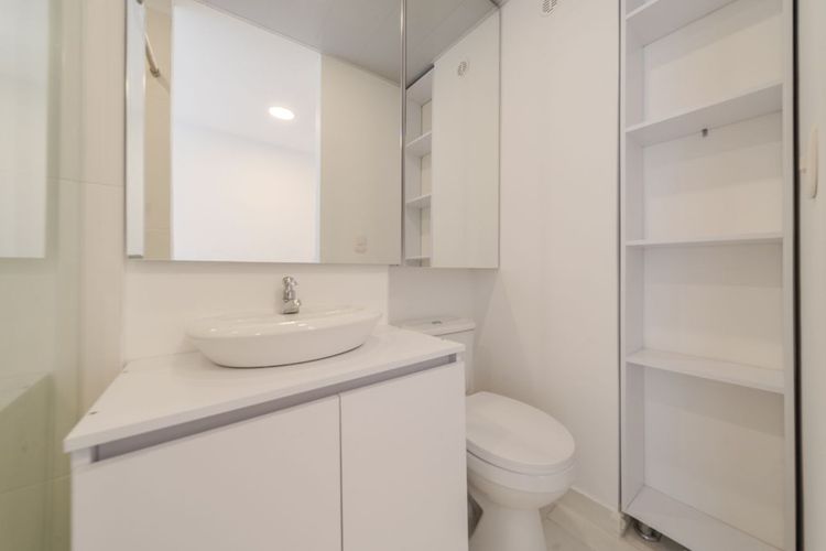 Apartamento de 1 alcoba en venta en Chicó Reservado, Bogotá, 17 m² · foto 8 de 13