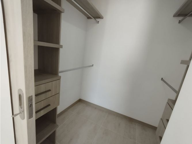 Apartamento de 3 alcobas en arriendo en Ub. Riogrande, Rionegro, 105 m² · foto 22 de 24