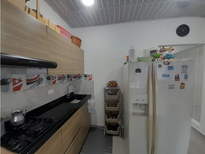 Casa de 3 alcobas en venta en Ricaurte, 98 m² · foto 10 de 24