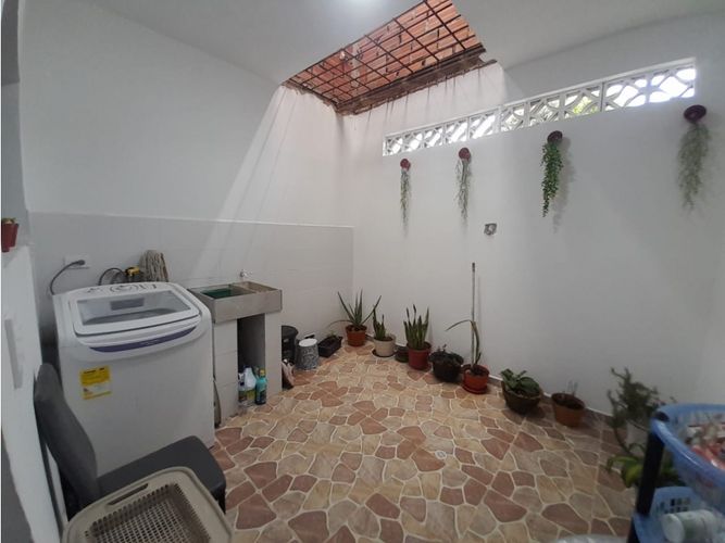 Casa de 3 alcobas en venta en Ricaurte, 98 m² · foto 13 de 24