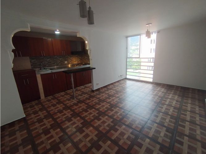 Apartamento de 3 alcobas en venta en San Gabriel, Bello, 58 m² · foto 3 de 15