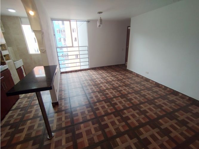 Apartamento de 3 alcobas en venta en San Gabriel, Bello, 58 m² · foto 4 de 15