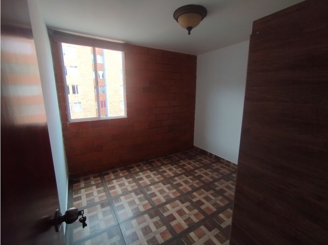 Apartamento de 3 alcobas en venta en San Gabriel, Bello, 58 m² · foto 9 de 15