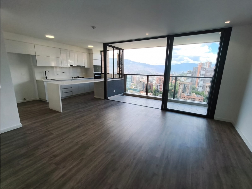 Apartamento en arriendo en Lalinde, Medellín · foto 3 de 24