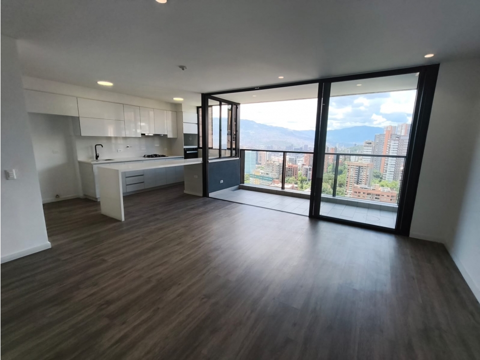 Apartamento en arriendo en Lalinde, Medellín · foto 5 de 24