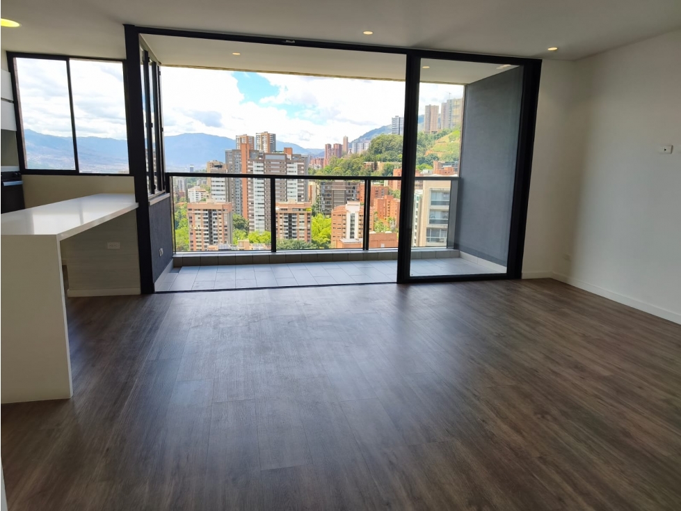 Apartamento en arriendo en Lalinde, Medellín · foto 6 de 24
