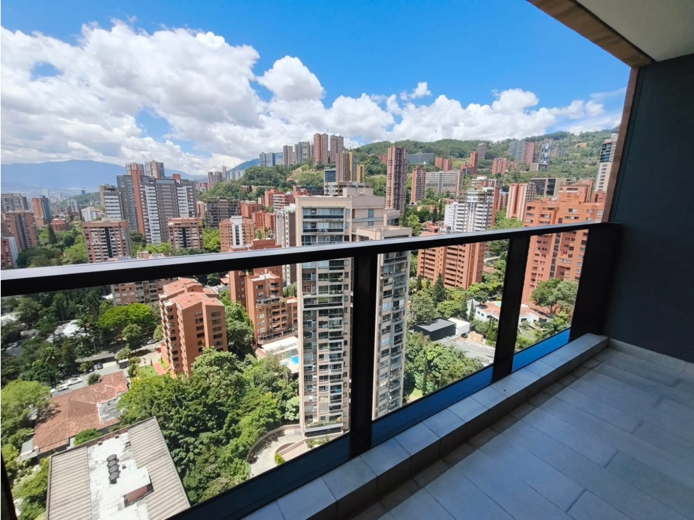 Apartamento en arriendo en Lalinde, Medellín · foto 15 de 24