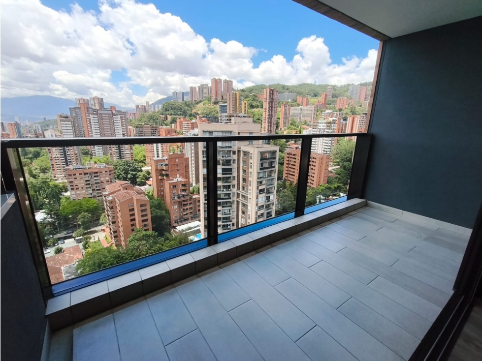 Apartamento en arriendo en Lalinde, Medellín · foto 17 de 24
