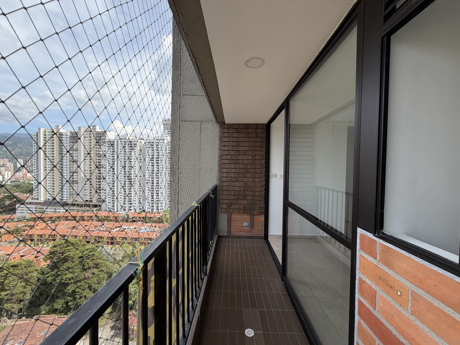 Apartamento en venta en Suramérica, Itagüí · foto 2 de 18